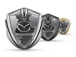 Mazda Metal Abovedado Emblema Opulenta Remate Aleación Detalle